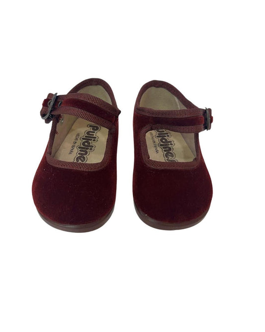 Merceditas color vino