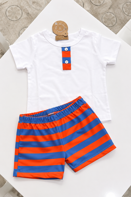 Camiseta y bañador