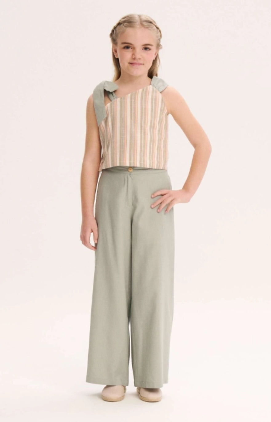 PANTALÓN DE NIÑA VERDE FLUIDO CON TEXTURA