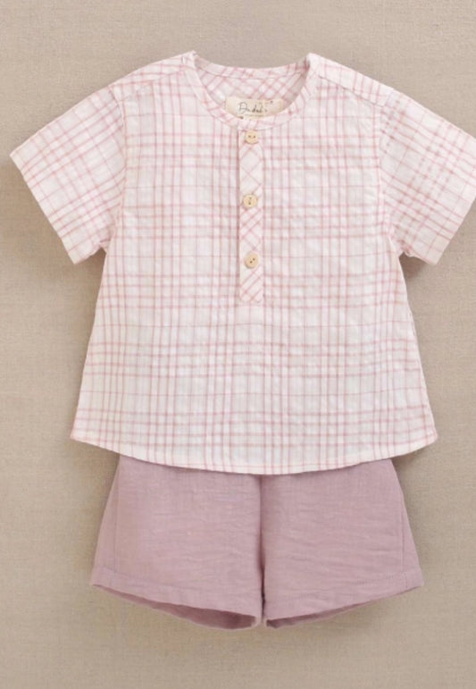CONJUNTO DE BEBÉ CON CAMISA CON CUELLO REDONDO Y SHORT MALVA