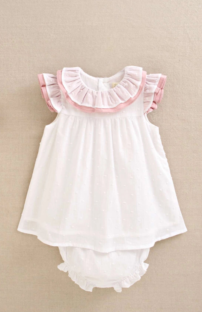 VESTIDO DE BEBÉ DE PLUMETI BLANCO CON VOLANTE EN EL CUELLO