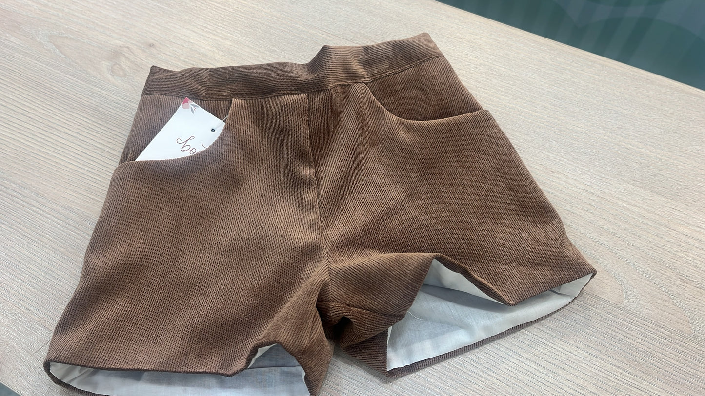 Short niño
